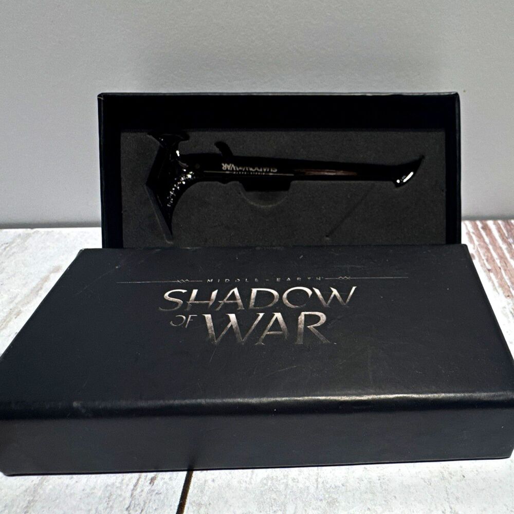 Middle-Earth: Shadow of War Black Metal Bottle Opener RDP 80564